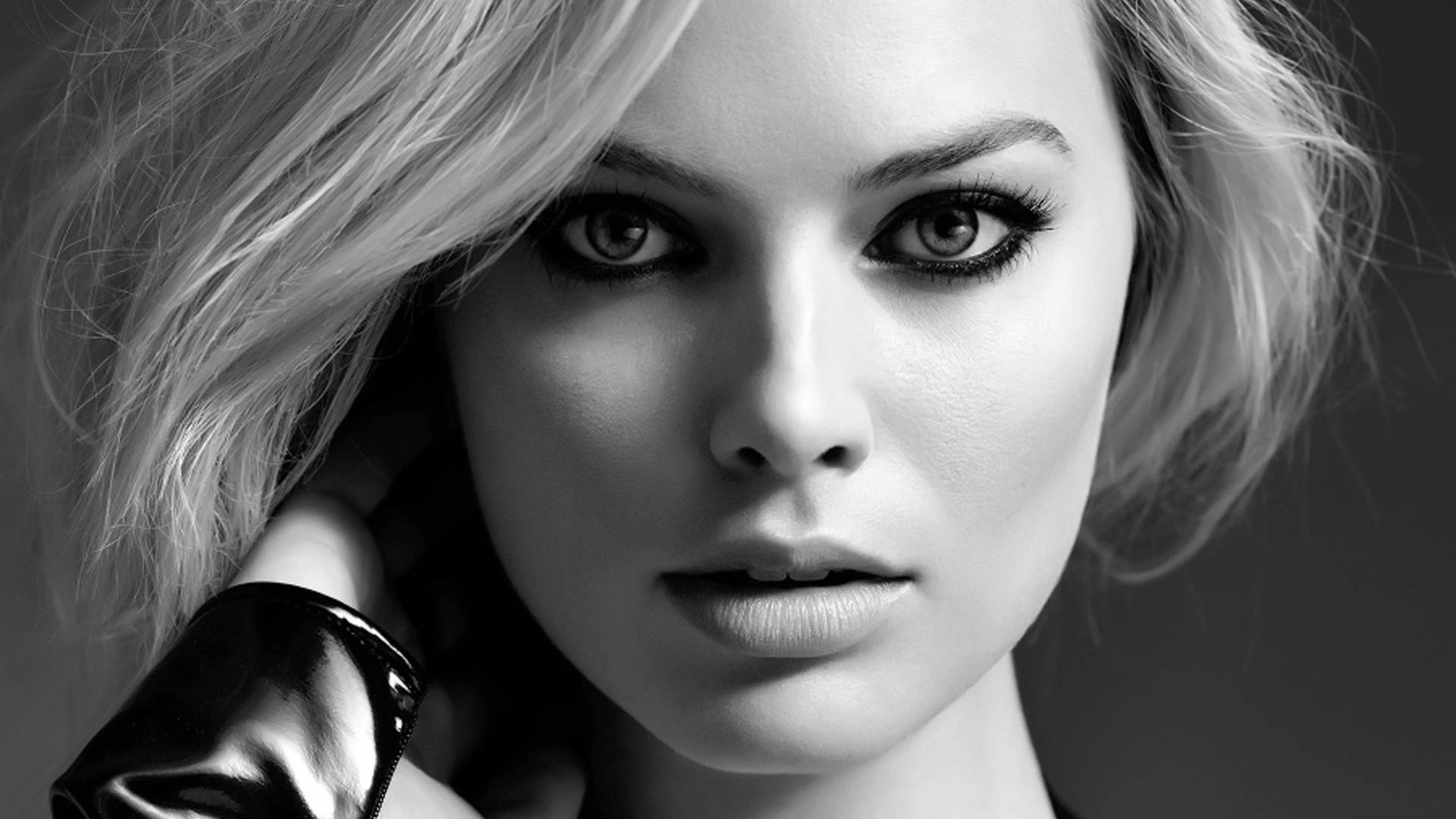 Margot Robbie Black And White Photography Background