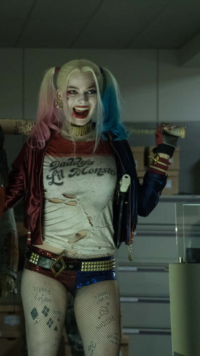 Margot Robbie Harley Quinn Smiling Widely Background