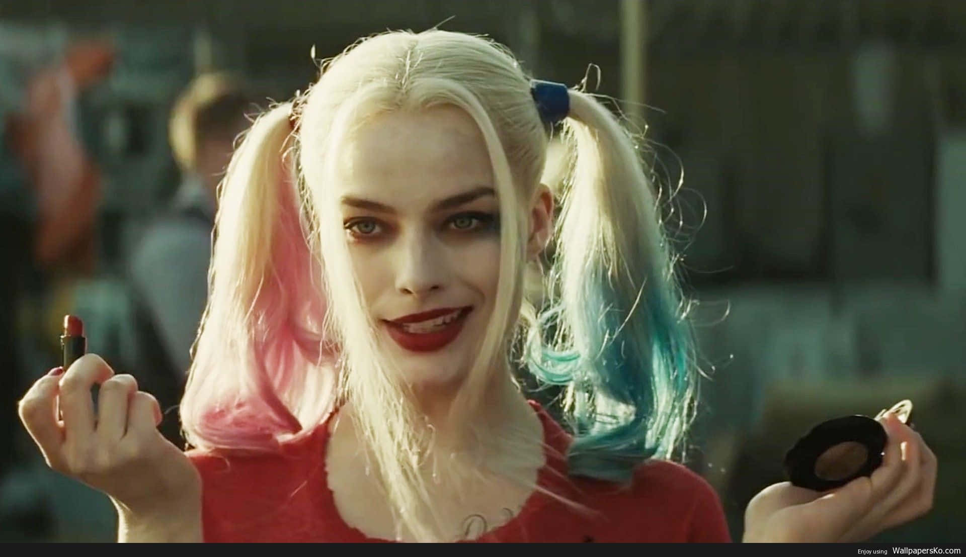 Margot Robbie Harley Quinn Smirking