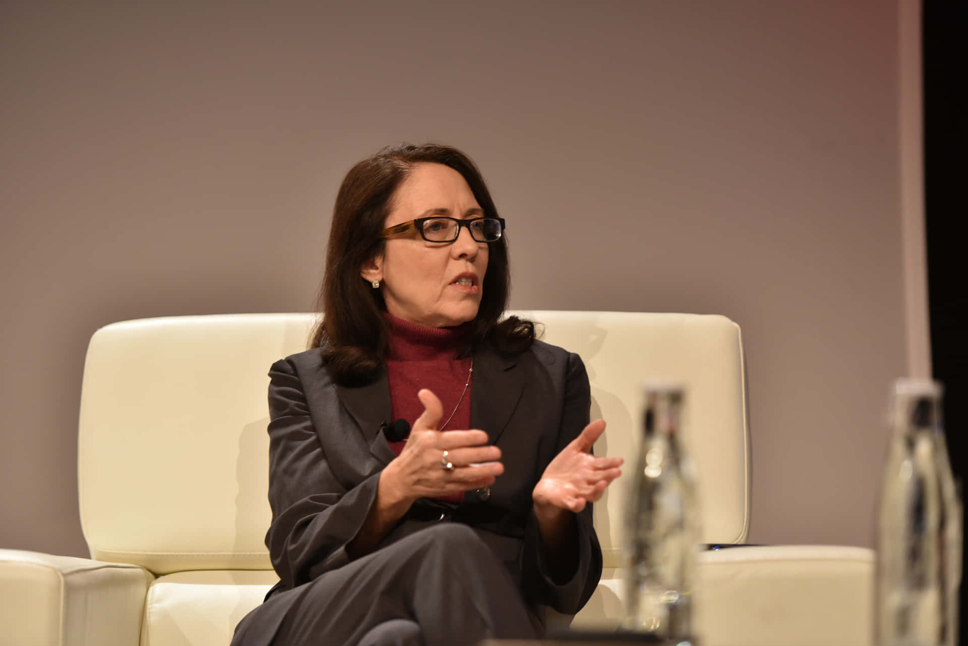 Maria Cantwell Sitting On White Couch Background