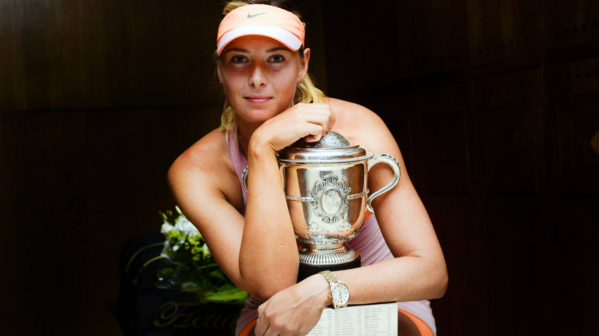 Maria Sharapova Roland Garros Cup Background