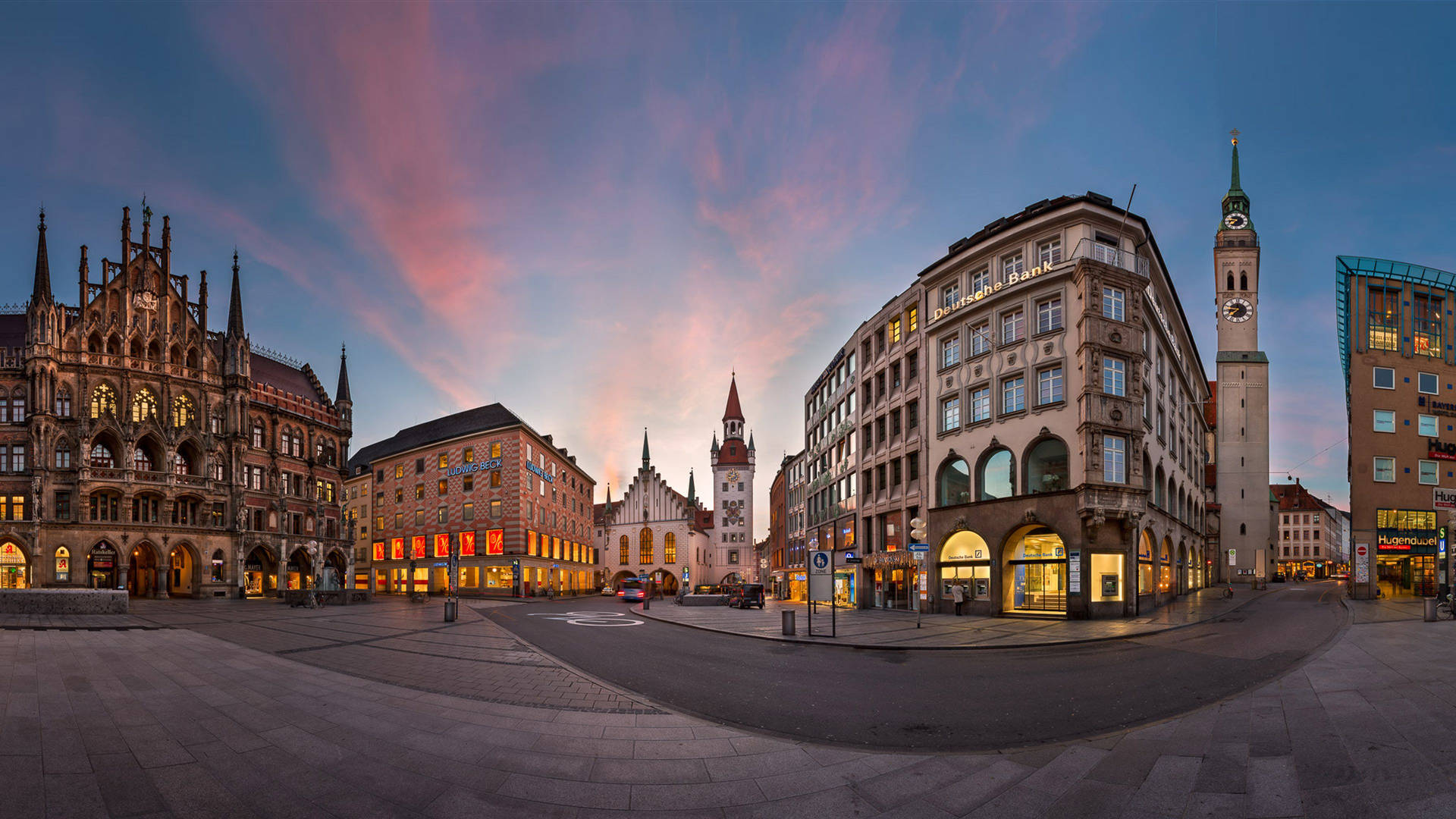 Marienplatz Plaza In Munich Background