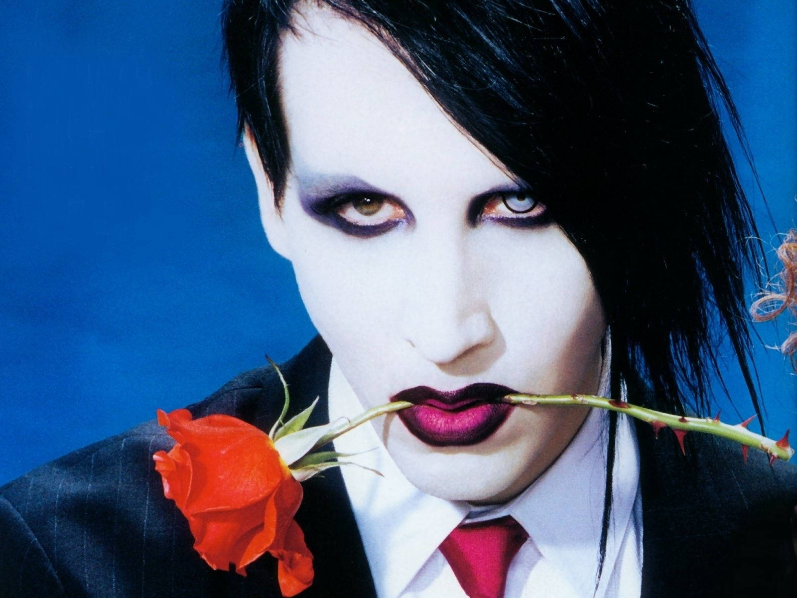 “marilyn Manson Displaying His Iconic Look And Style”