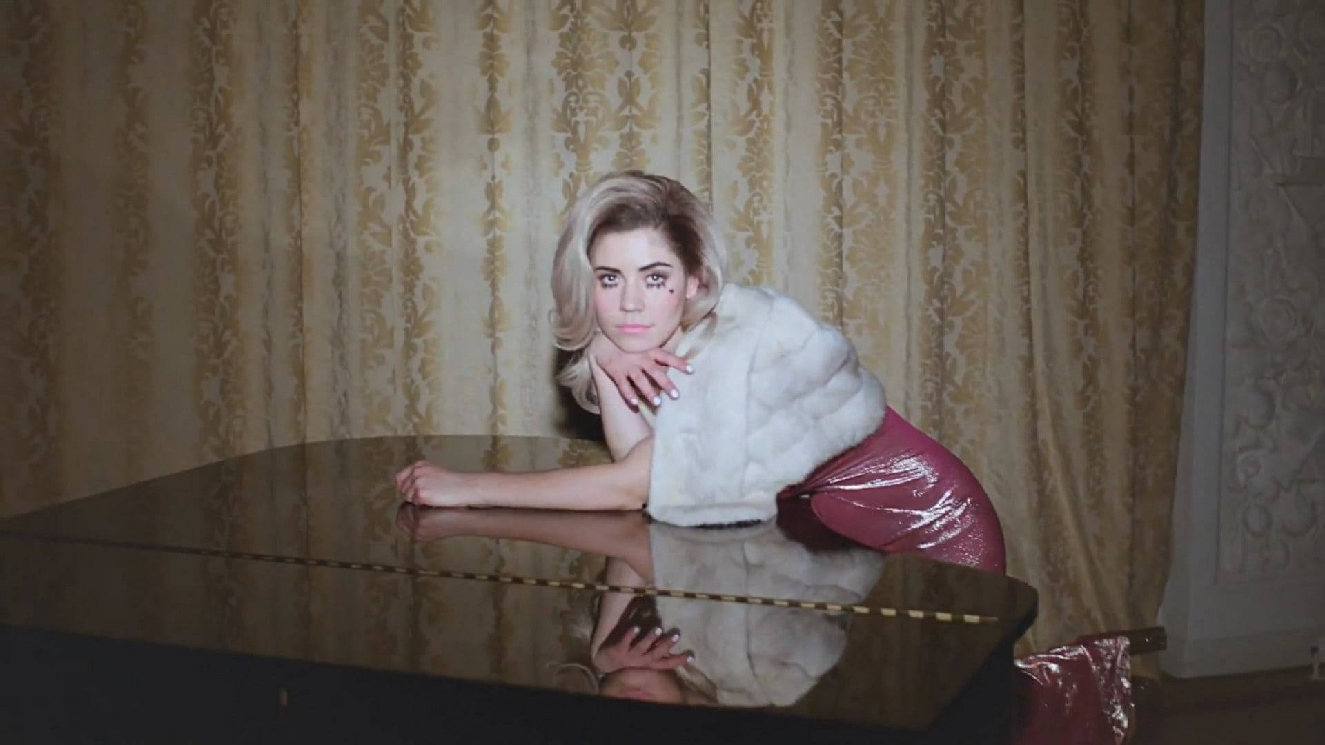 Marina And The Diamonds Piano