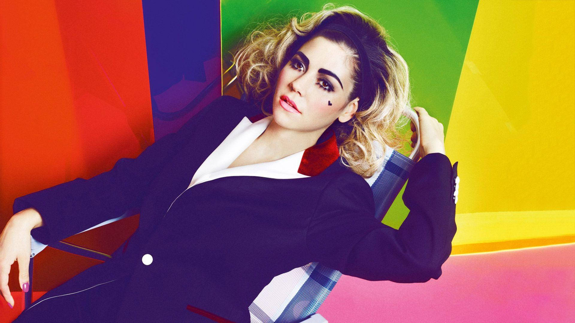 Marina And The Diamonds Rainbow Background