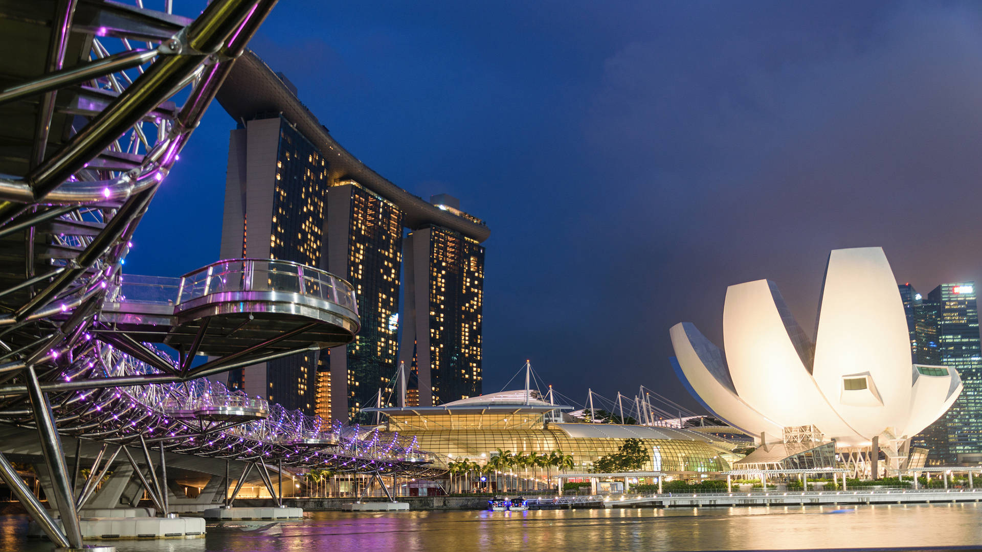 Marina Bay Sands Near Bridge Background