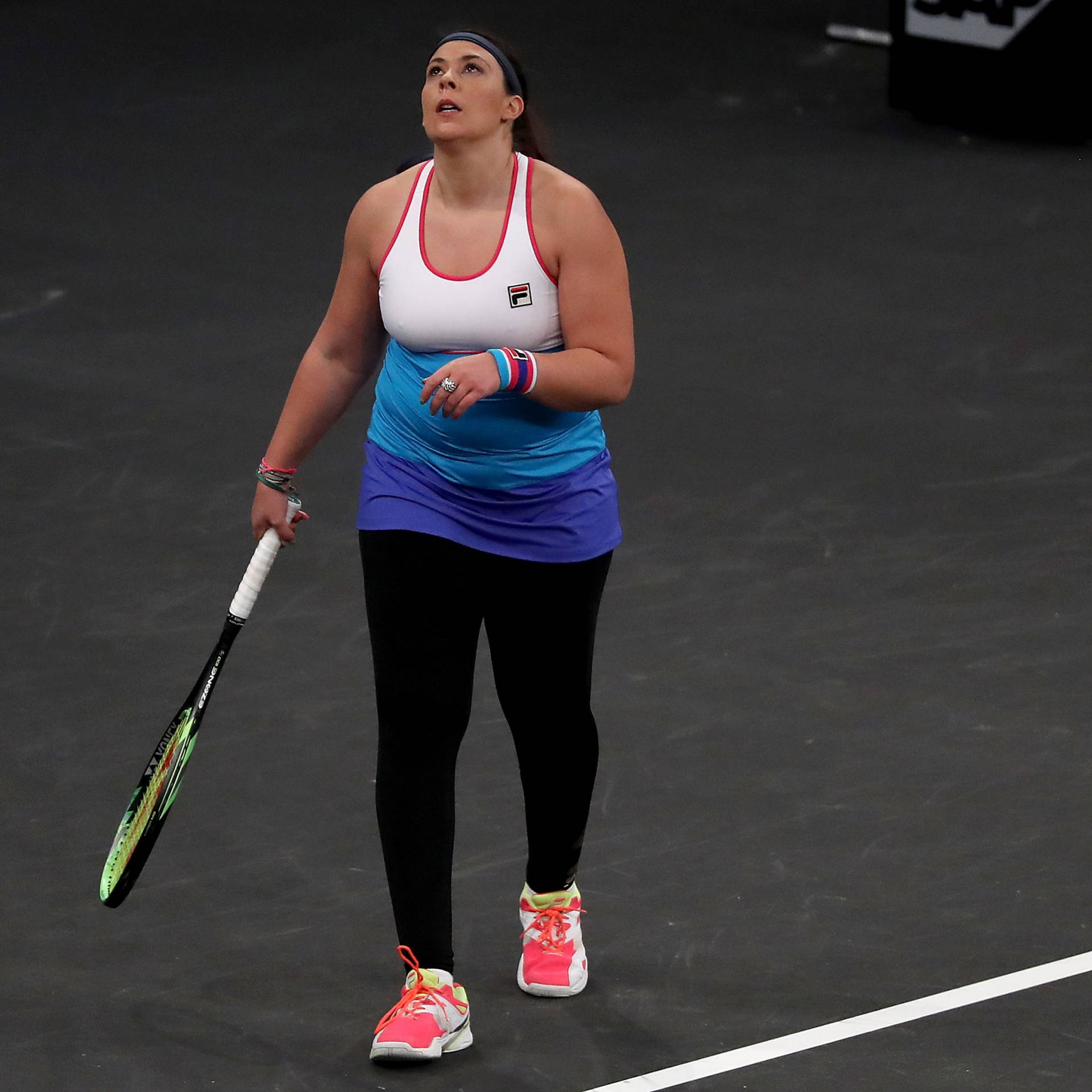 Marion Bartoli Gazing Skywards Background