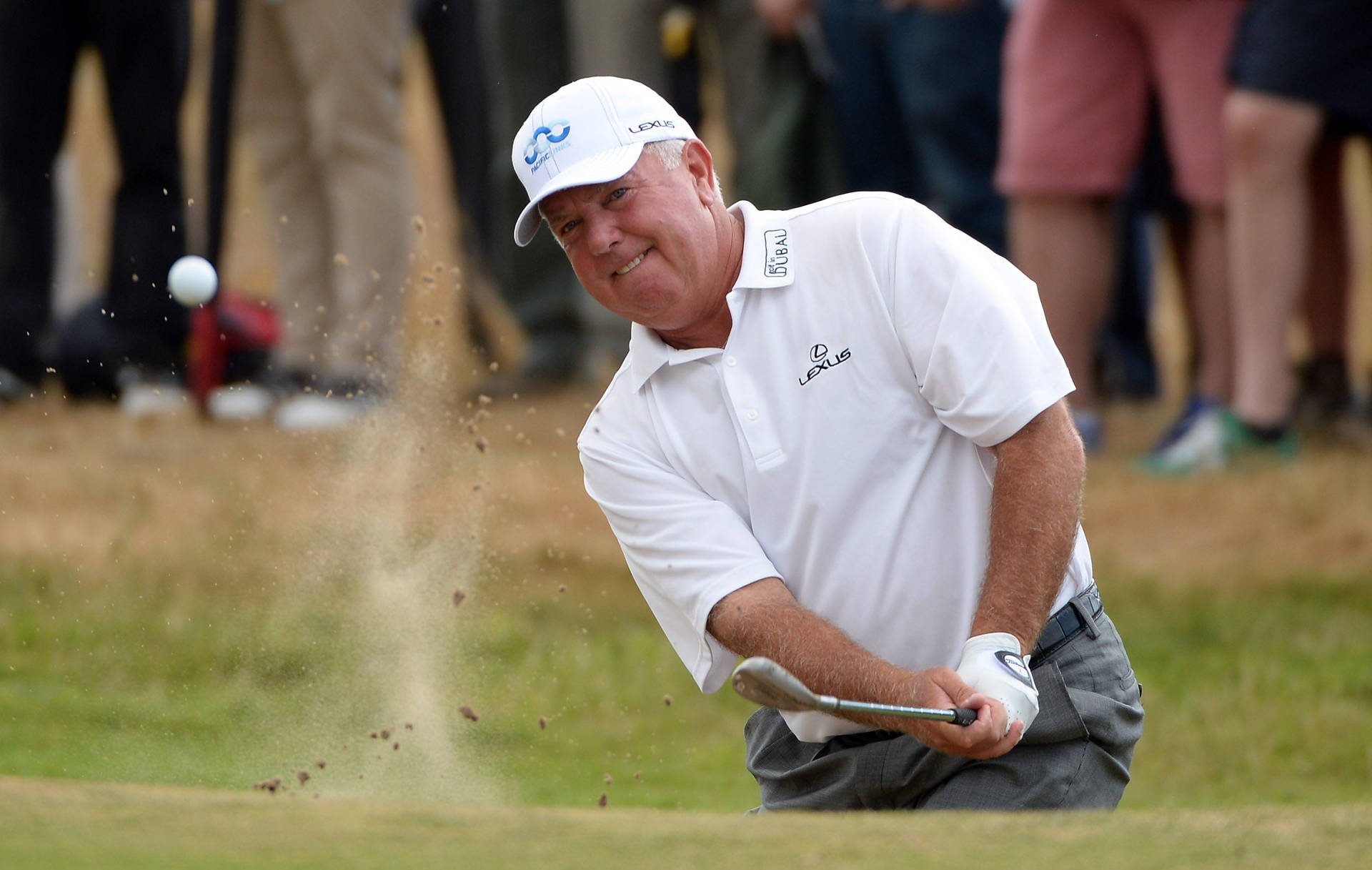 Mark O'meara Sends Golf Ball Flying Background