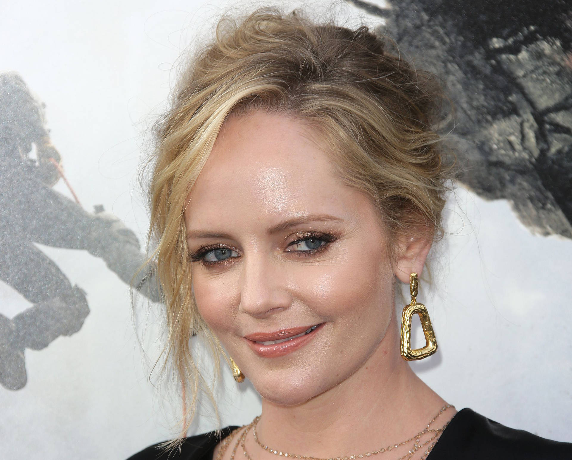 Marley Shelton At San Andreas Premiere 2015 Background