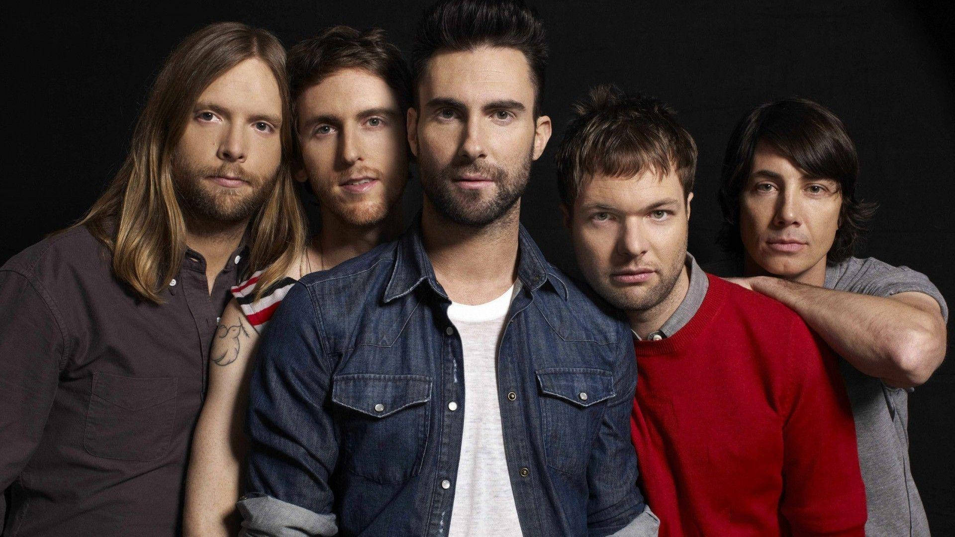 Maroon 5 Group Photo Black Background Background