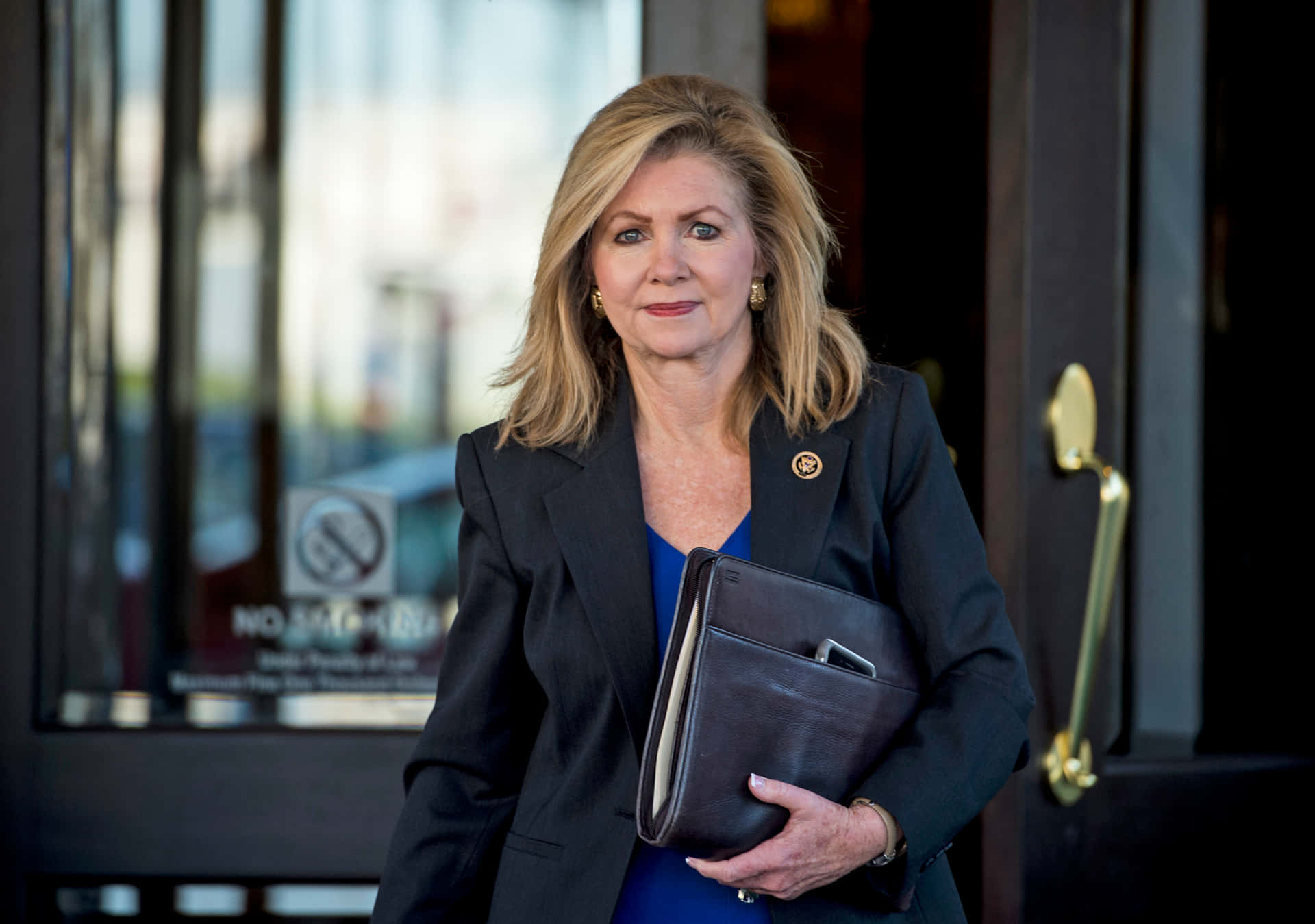 Marsha Blackburn With Bag Background