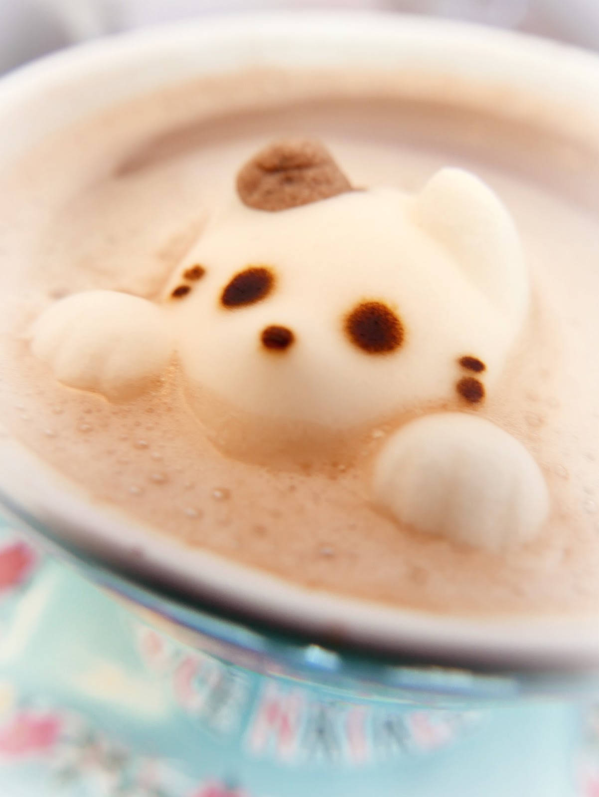 Marshmallow Cat Latte Art Background