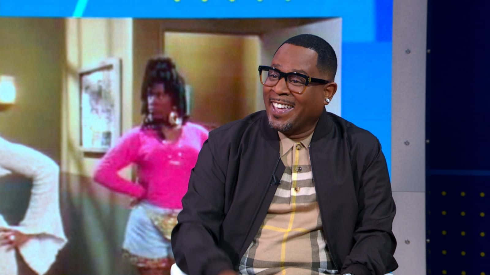 Martin Lawrence Background