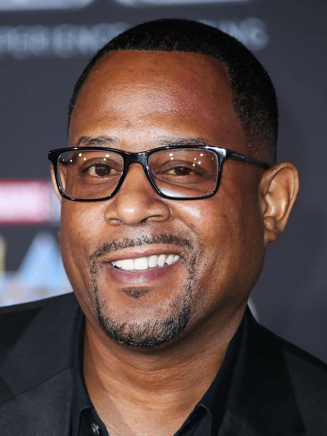 Martin Lawrence Smiling In Candid Style Background