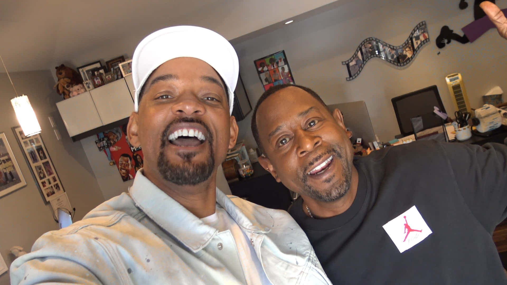 Martin Lawrence Background