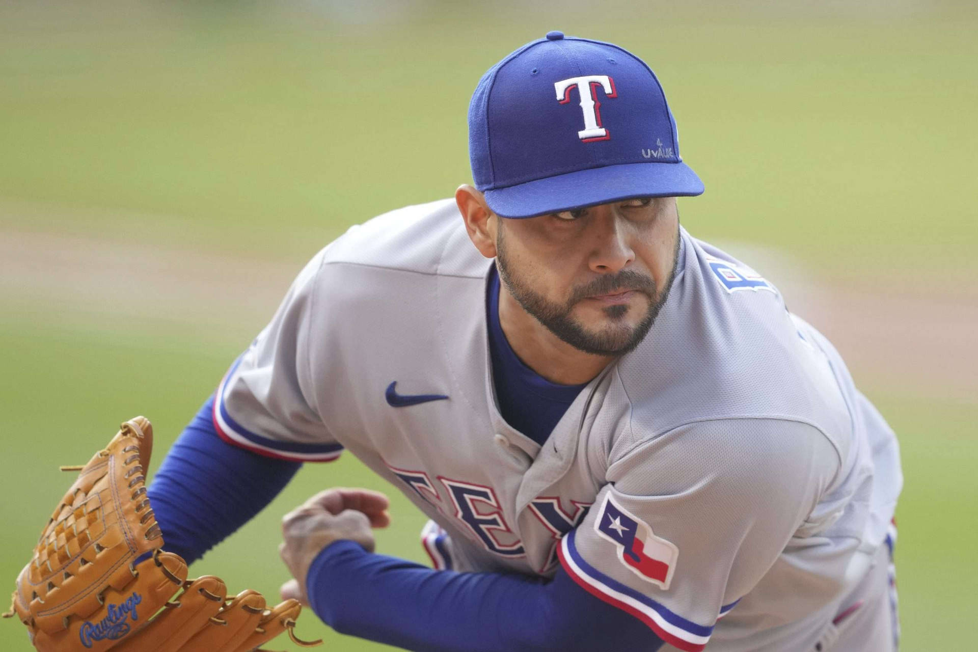 Martin Perez Close-up Side Look Background