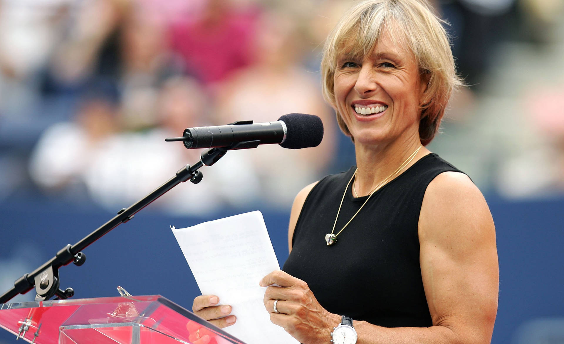 Martina Navratilova Giving A Speech Background