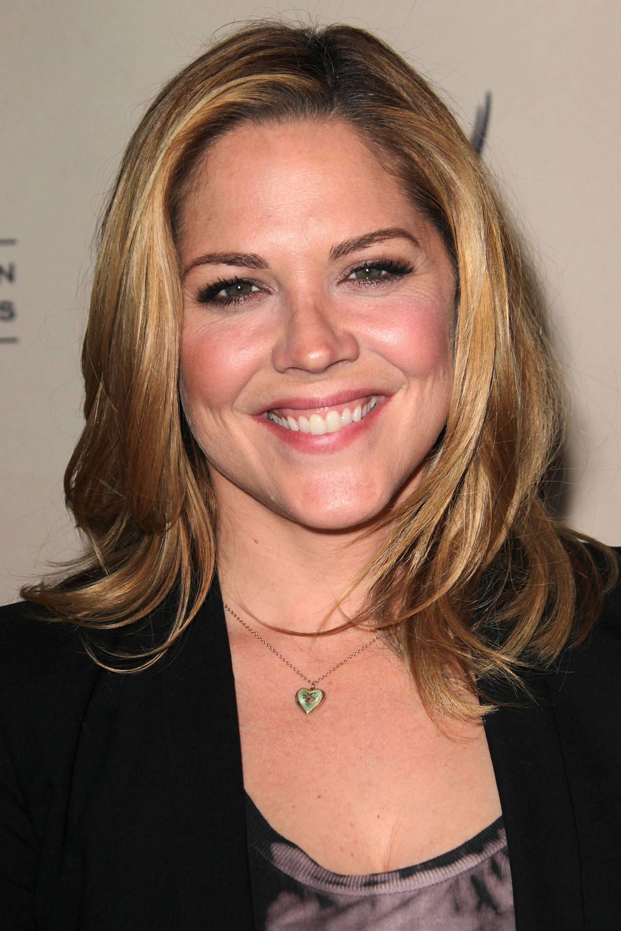 Mary Mccormack Flaunting Her Straight Hair