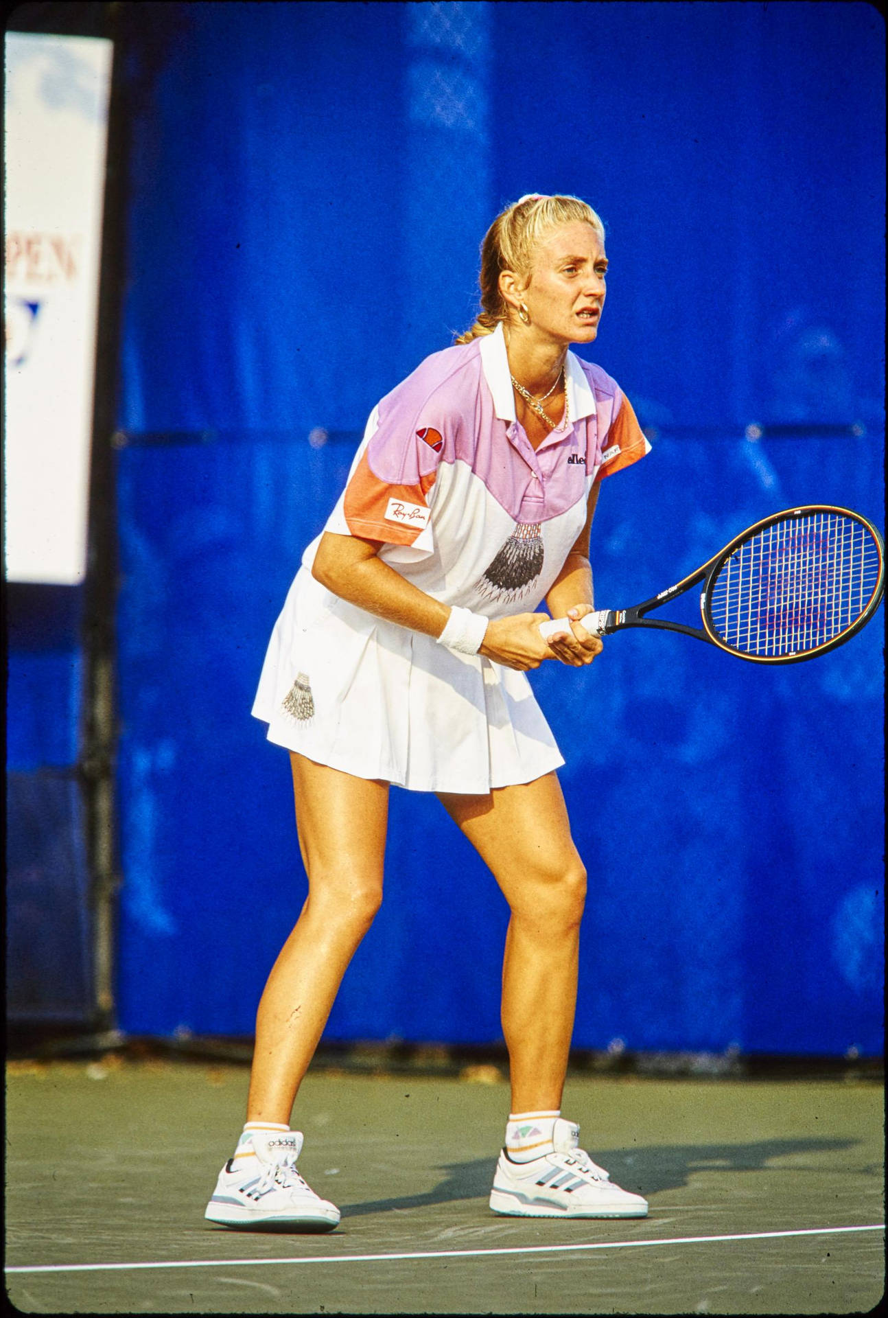 Mary Pierce Performing An Intense Tennis Match Background