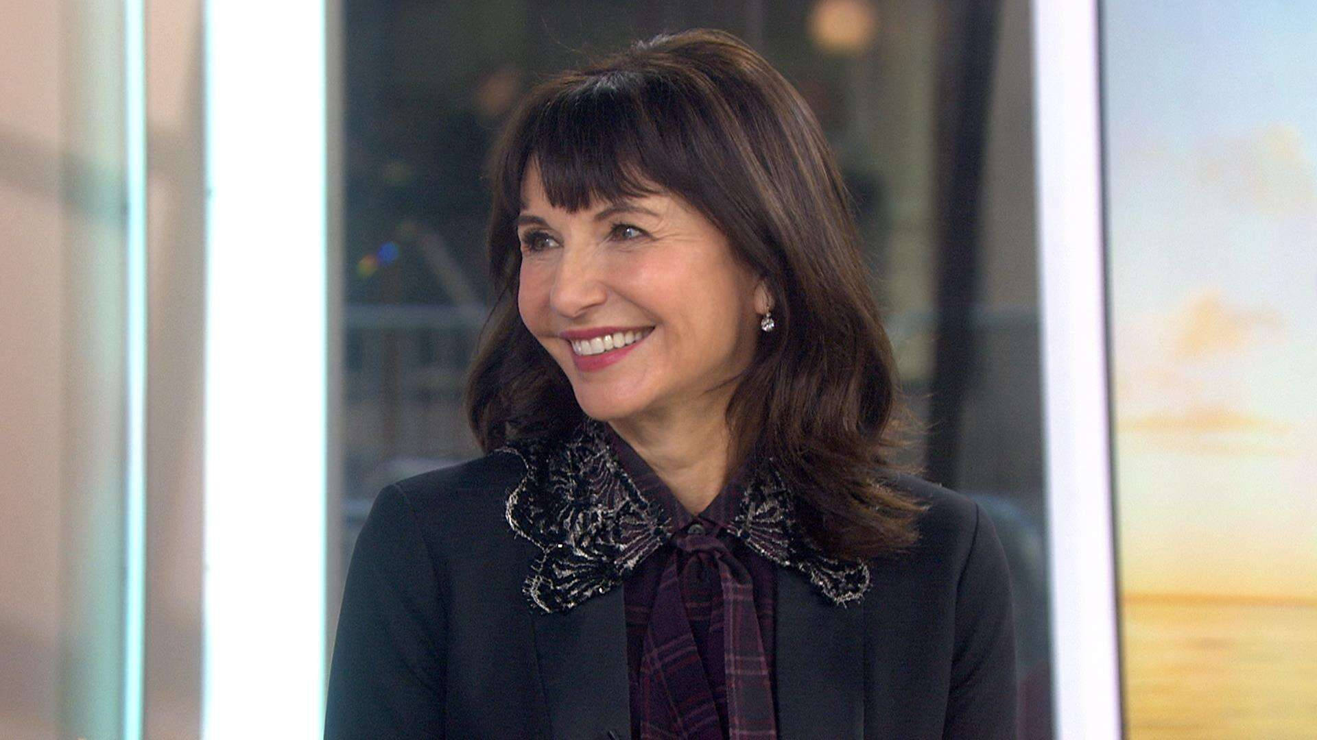 Mary Steenburgen The Book Of Love Background