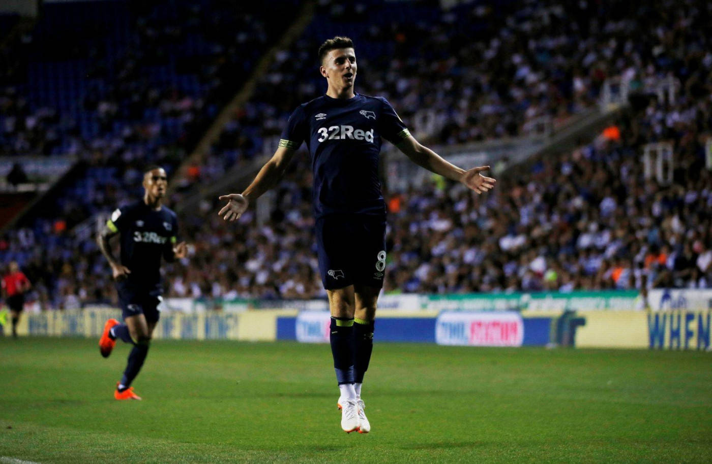 Mason Mount Black Jersey Background