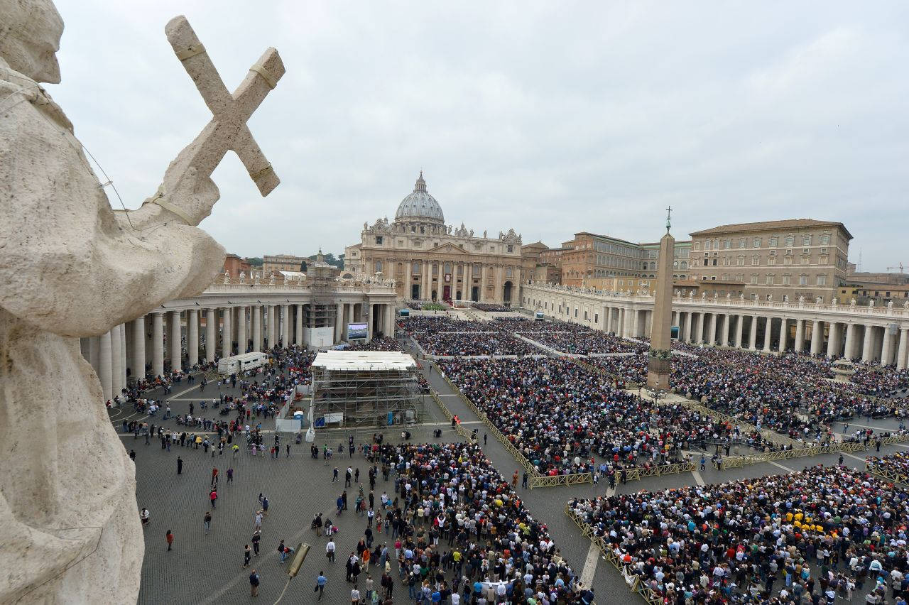 Massive Crowd In Vatican City