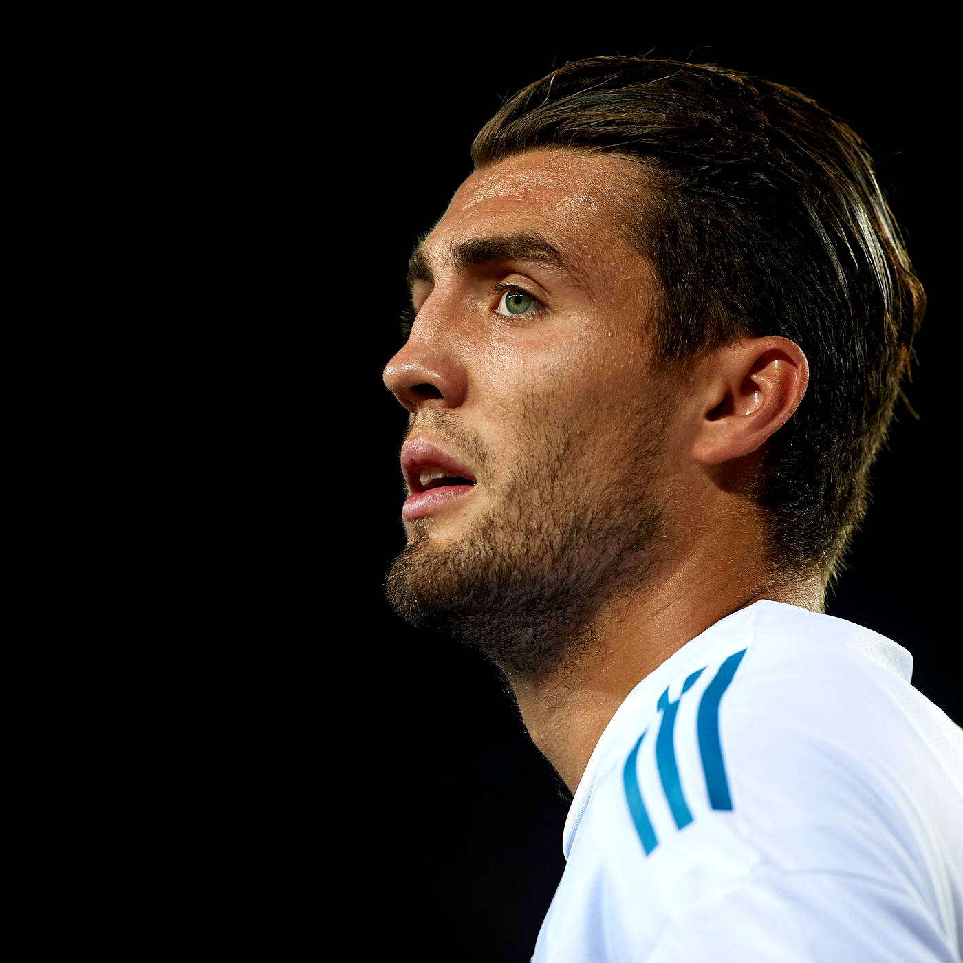 Mateo Kovacic Side Profile