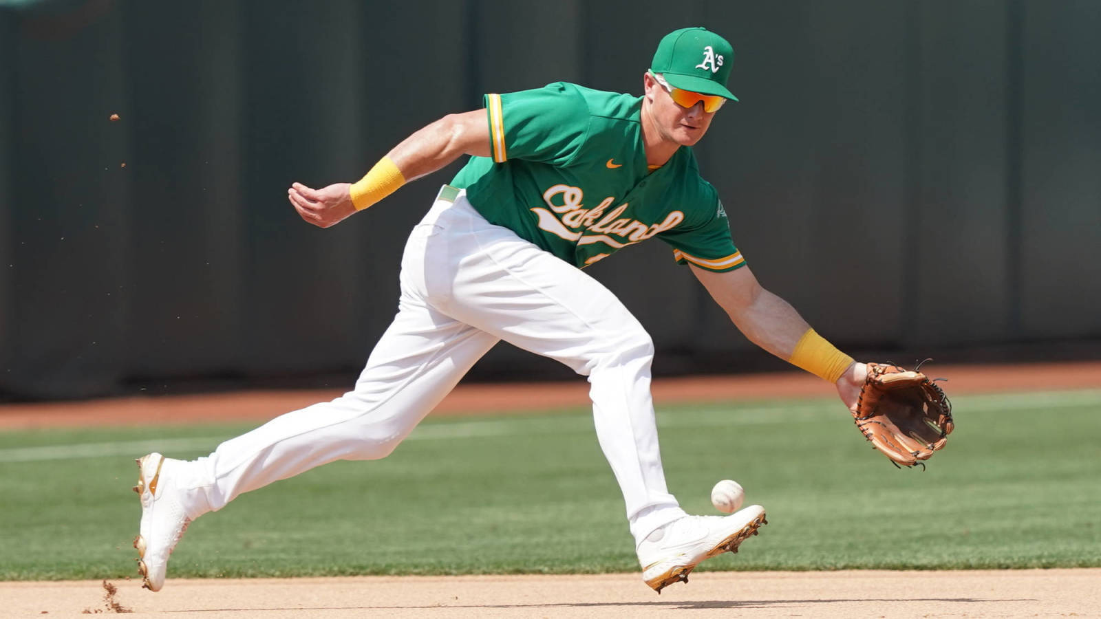 Matt Chapman Catching A Baseball Background