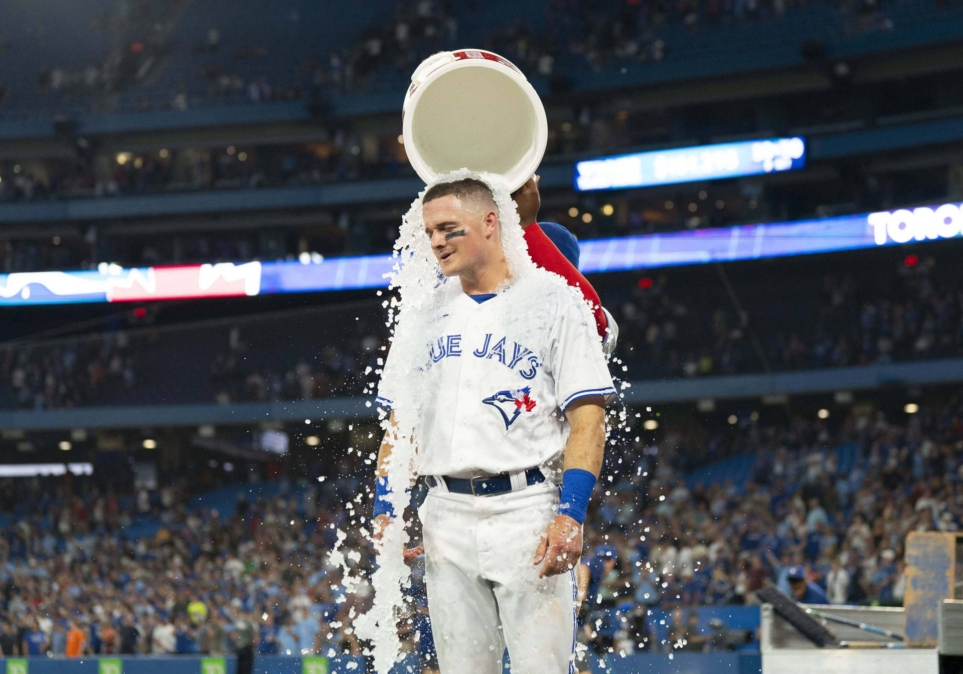 Matt Chapman Doused With Ice Water Background