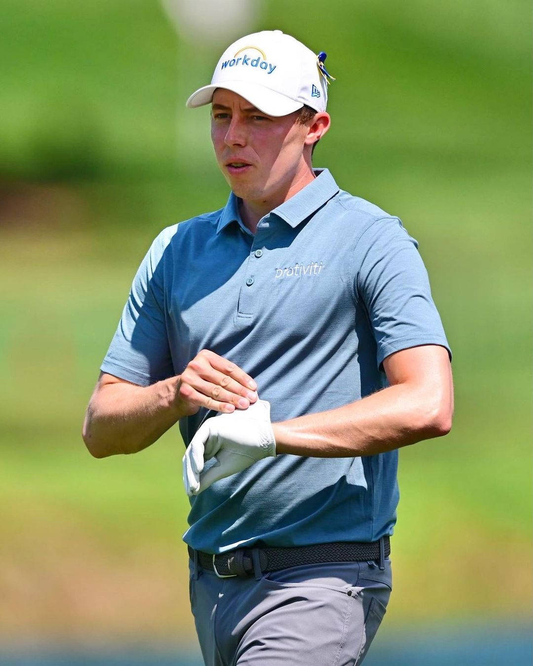 Matt Fitzpatrick Wearing Golf Glove Background