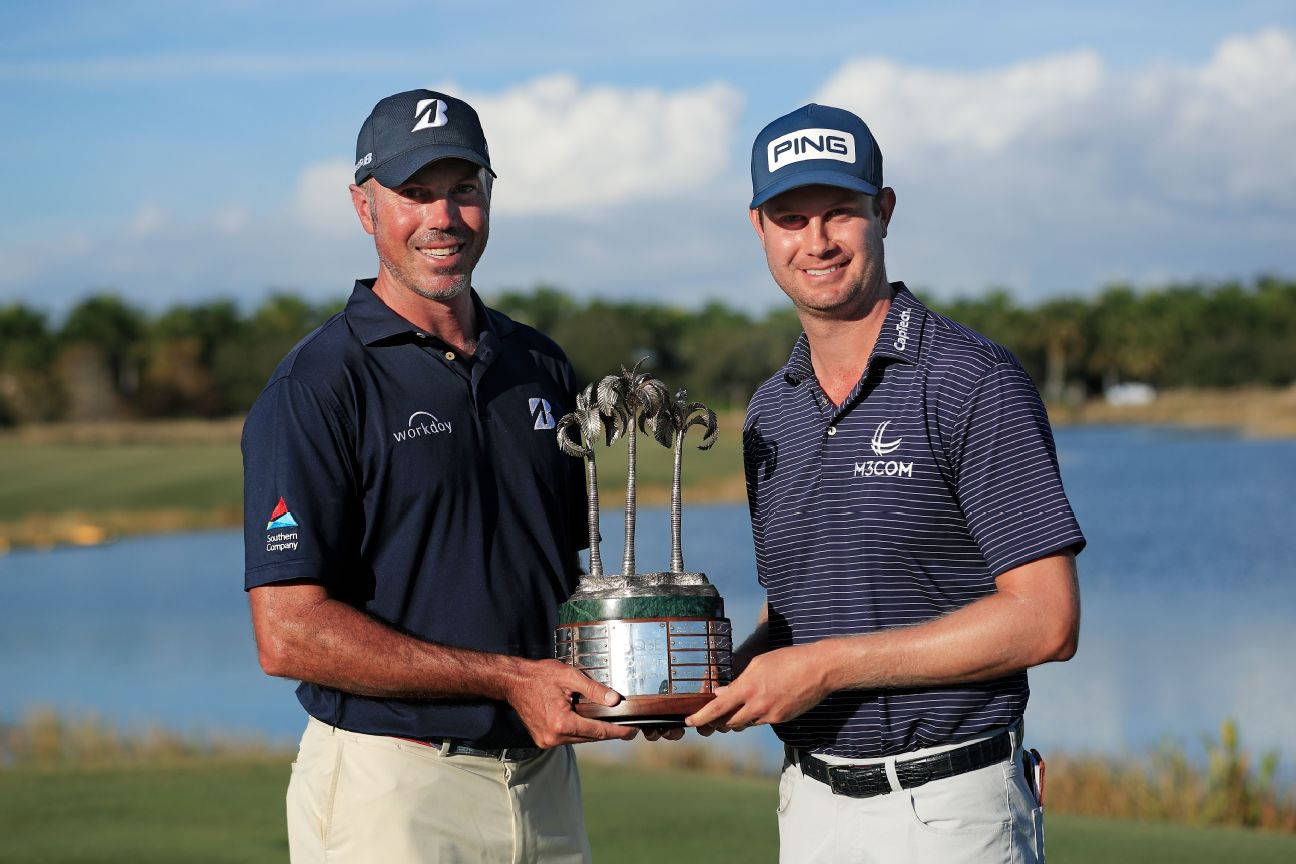 Matt Kuchar Harris English With Trophy Background