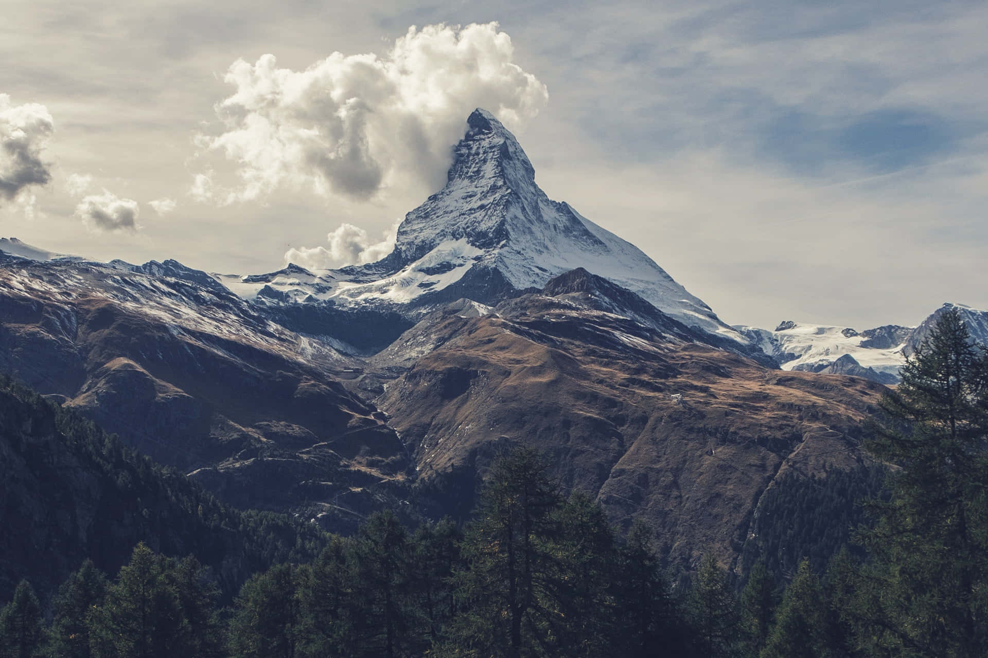 Matterhorn Peak Above The Mountain Range