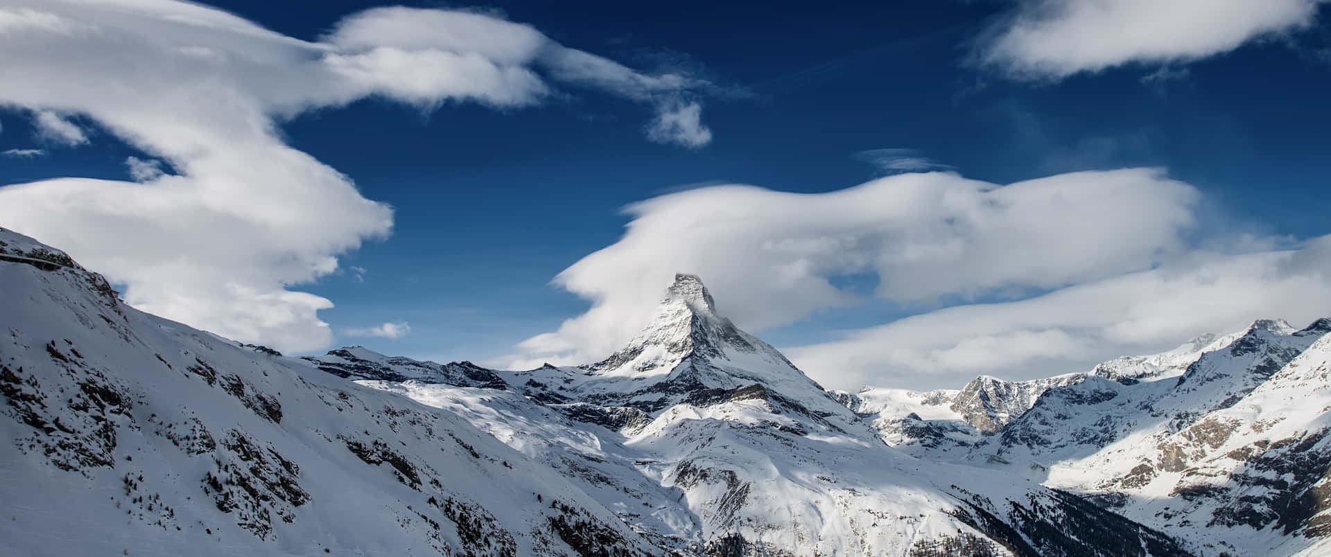 Matterhorn Summit Ultra-wide Frame Background