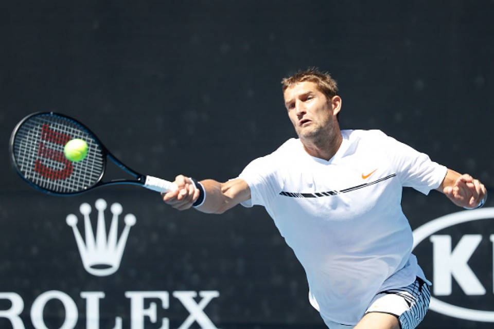 Max Mirnyi Catch And Swing