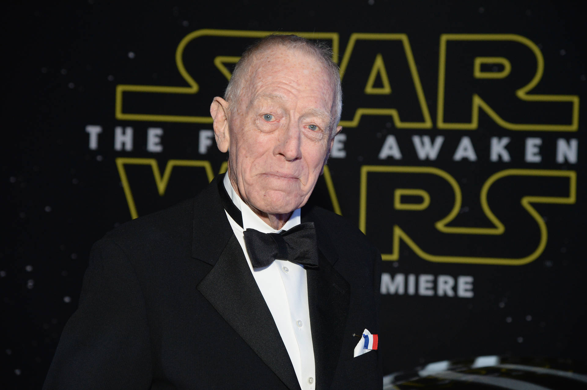 Max Von Sydow Red Carpet Background