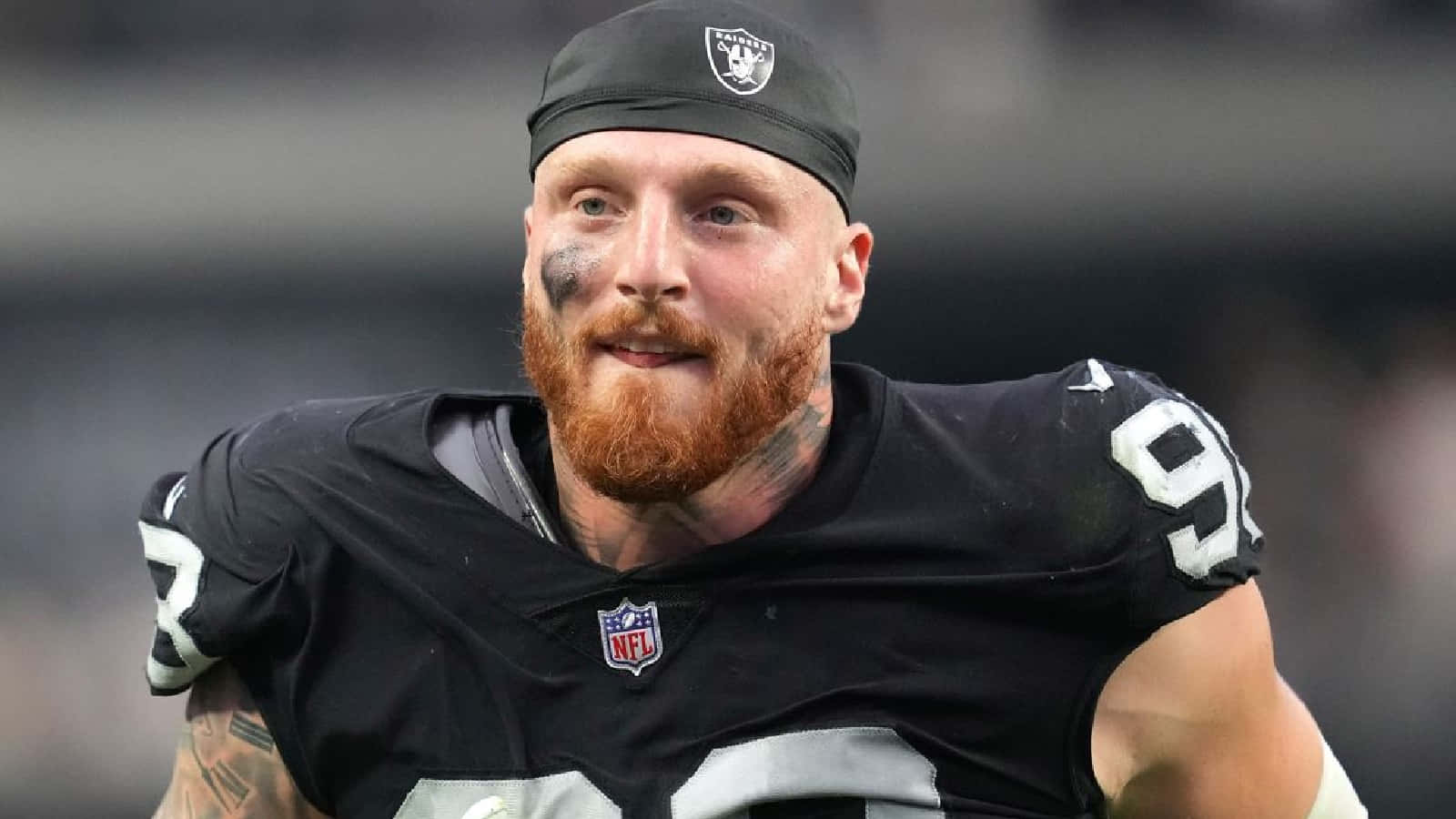 Maxx Crosby Professional American Football Athlete Background