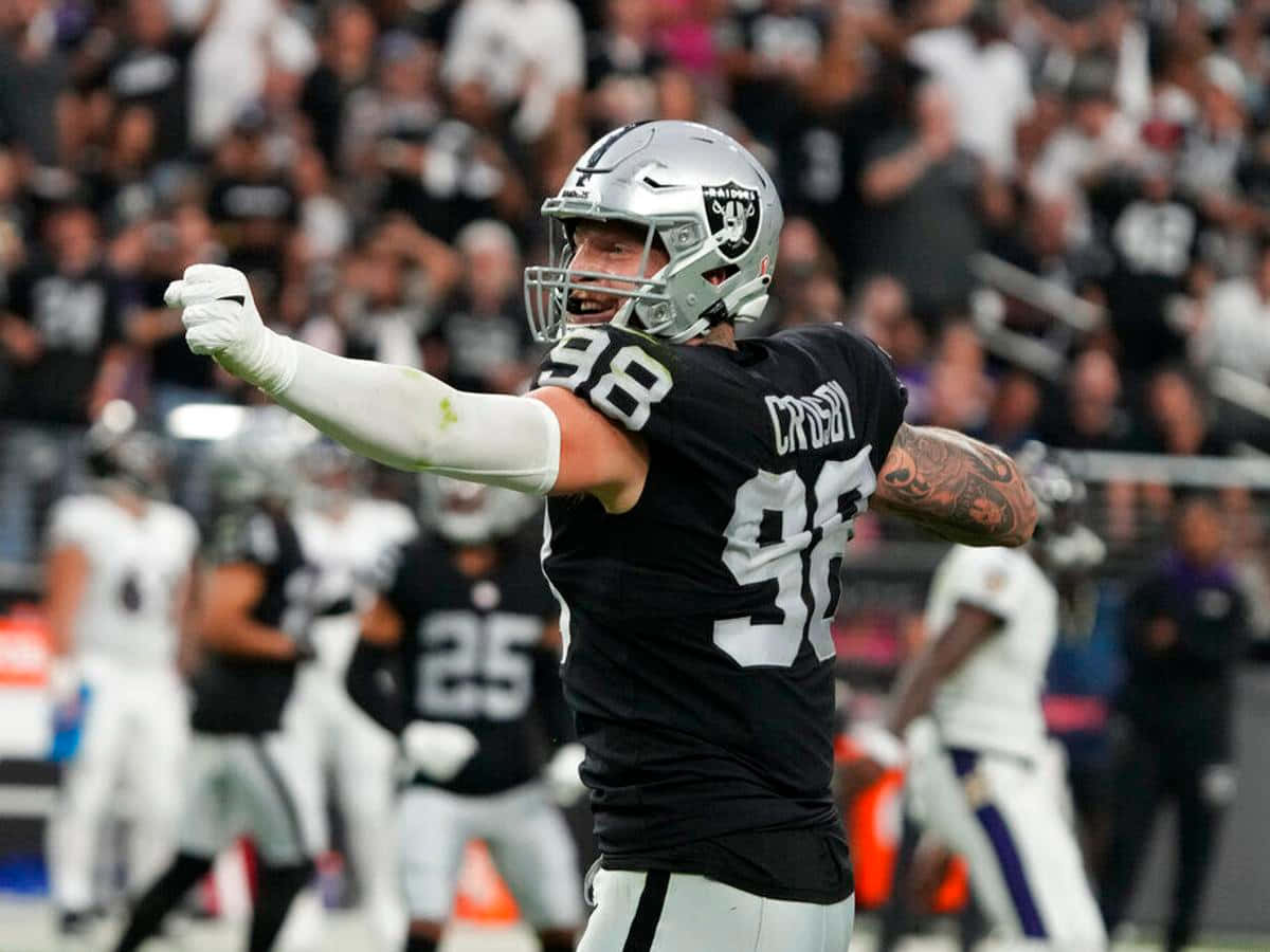 Maxx Crosby Rookie Raiders Football Player Background