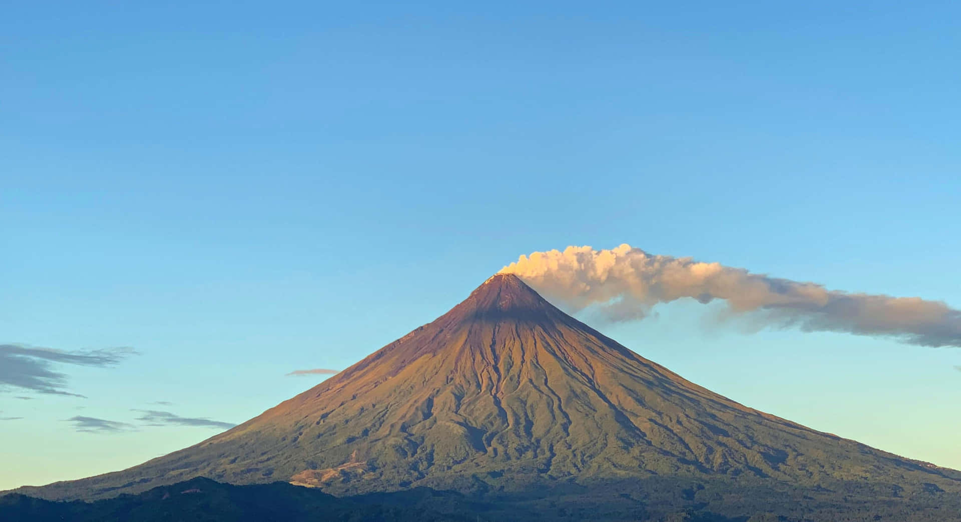 Mayon Volcano White Smoke Background