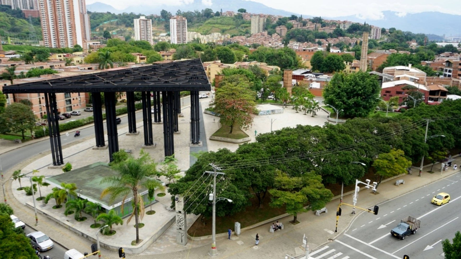 Medellin Parque De Las Chimeneas Background