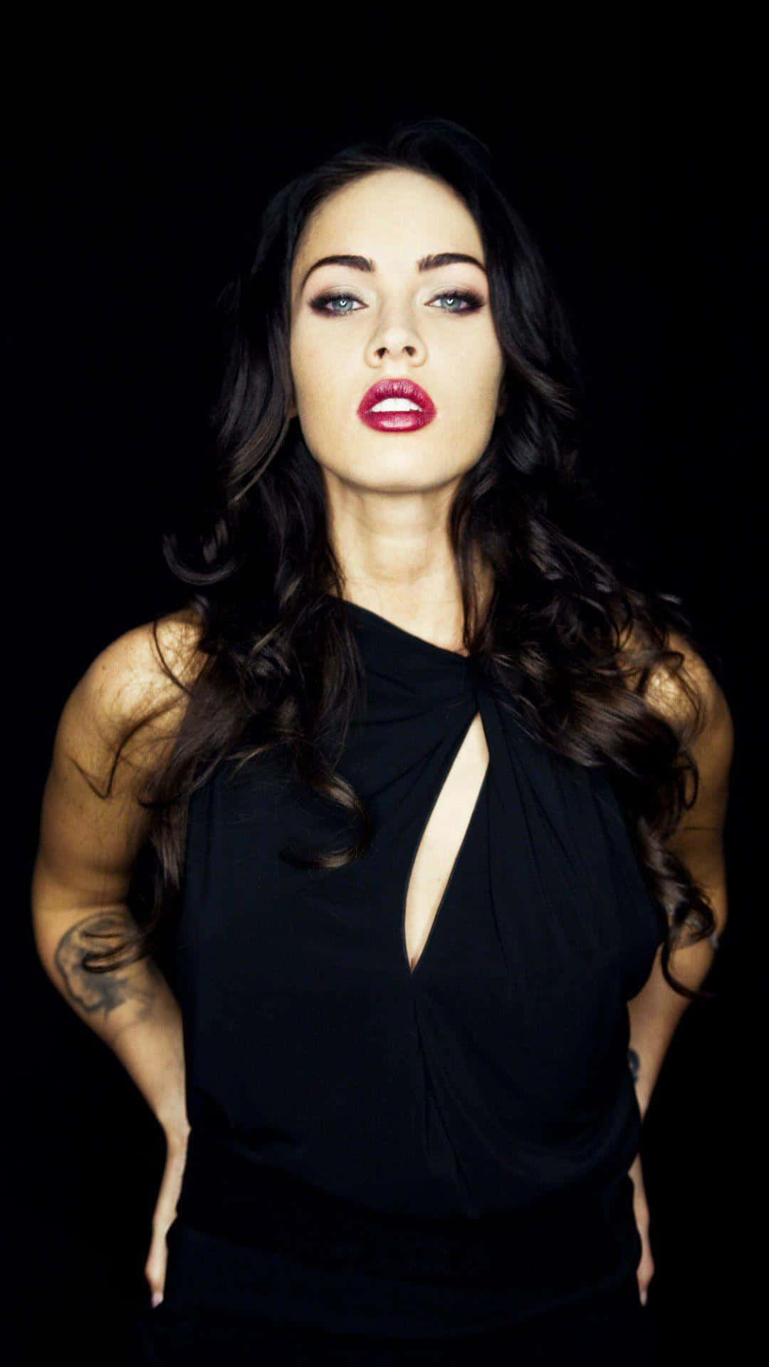 Megan Fox Iphone Black Dress Background