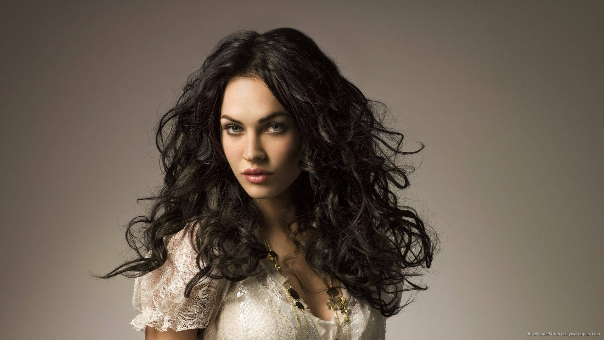 Megan Fox With Curly Hair Background