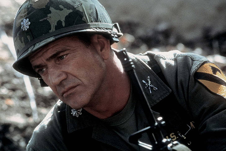 Mel Gibson As Hal Moore Background