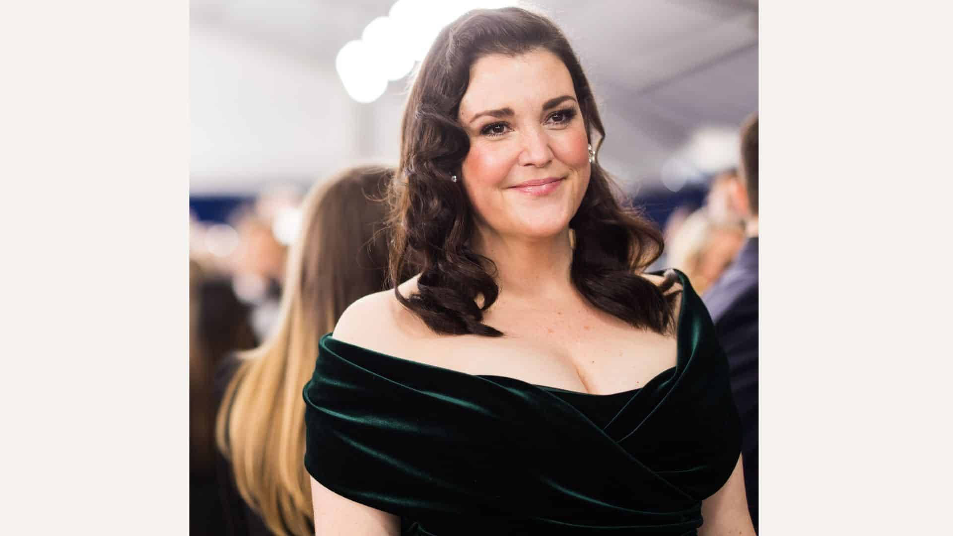 Melanie Lynskey Actress Black Gown Background