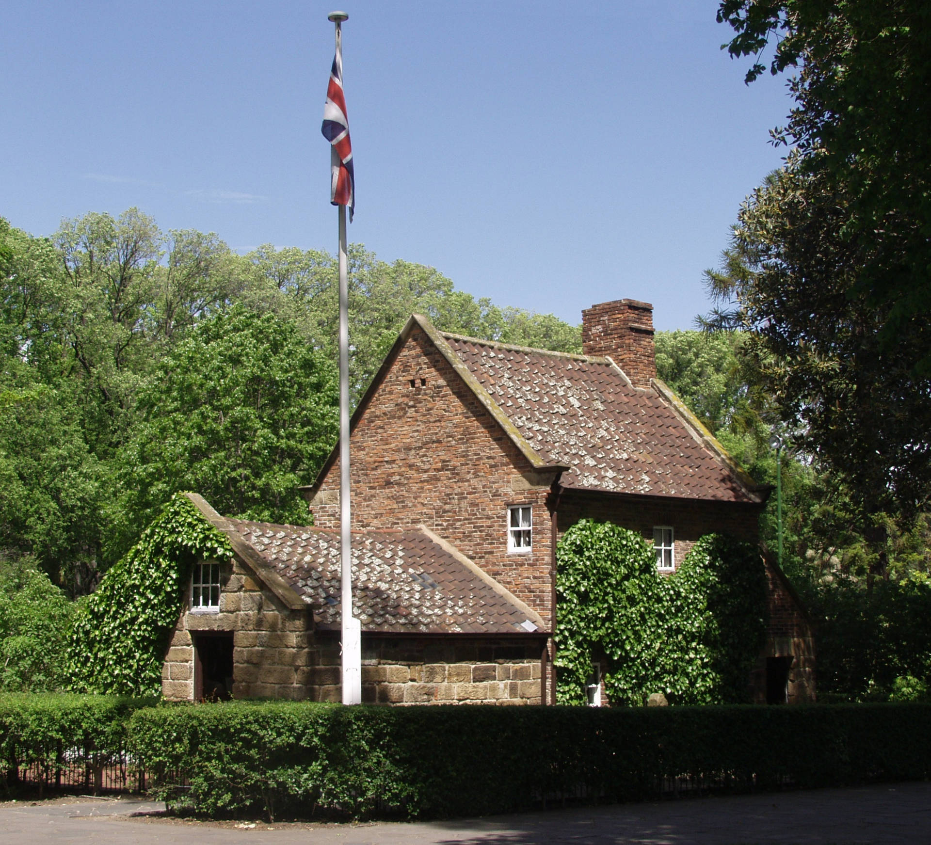 Melbourne Captain Cook Cottage Background