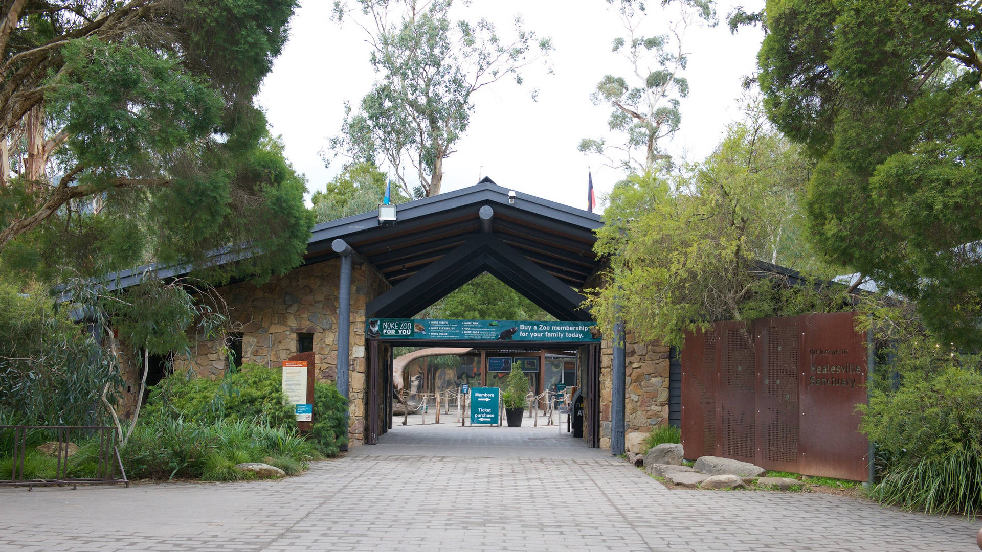 Melbourne Healesville Sanctuary Background