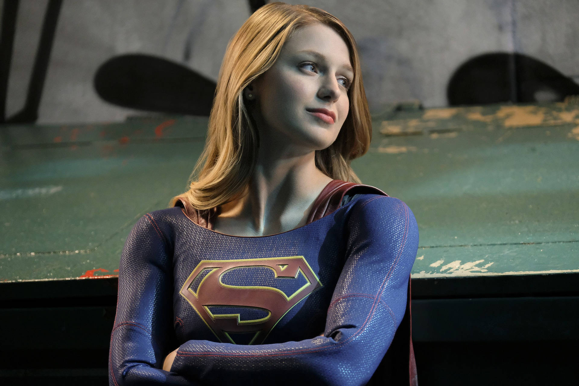 Melissa Benoist Supergirl Suit Background
