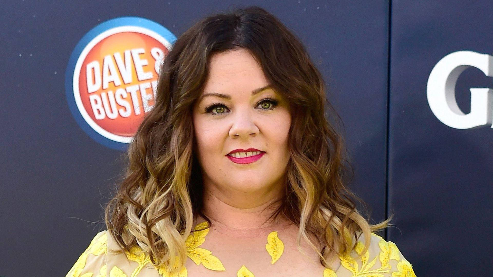 Melissa Mccarthy Ghostbusters Movie Premiere Portrait Background