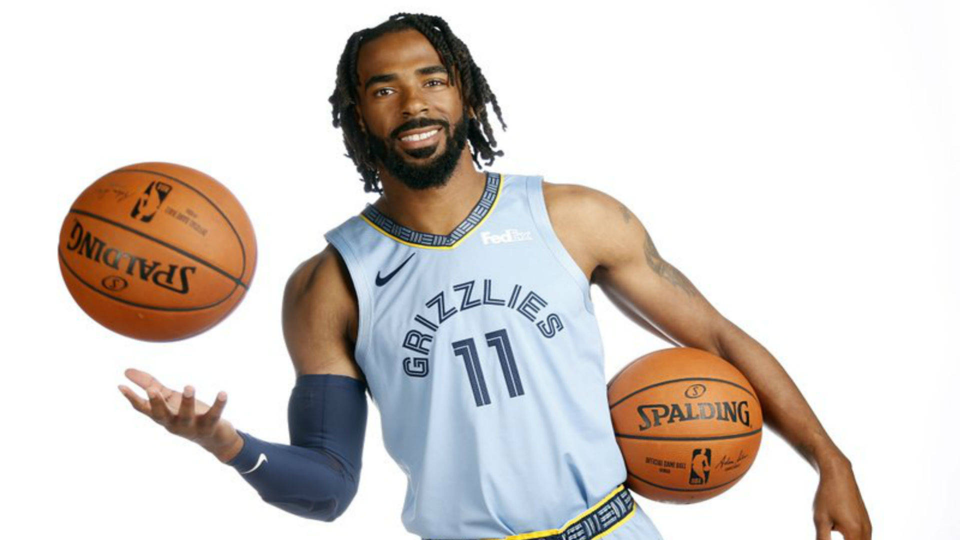 Memphis Grizzlies' Star Player Mike Conley Winning Shot Background