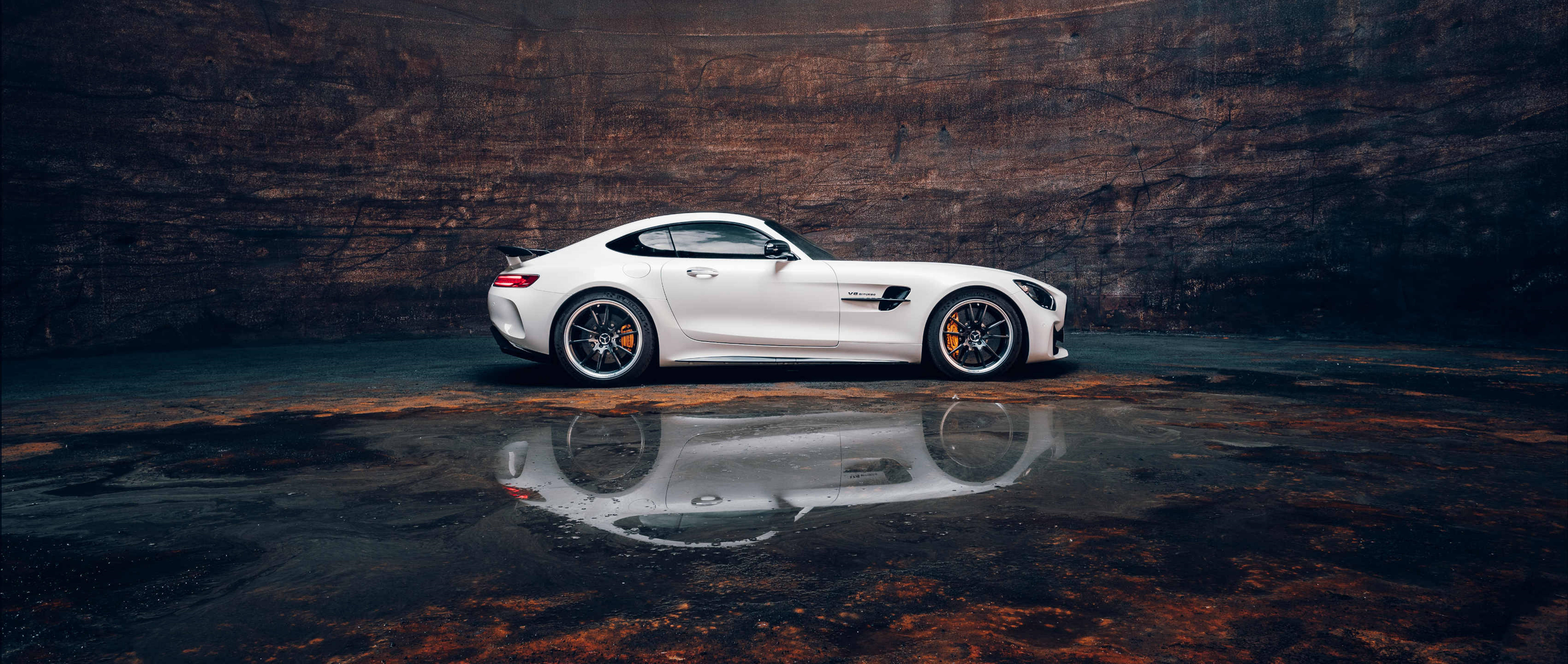 Mercedes Amg 4k Cave With Water Background