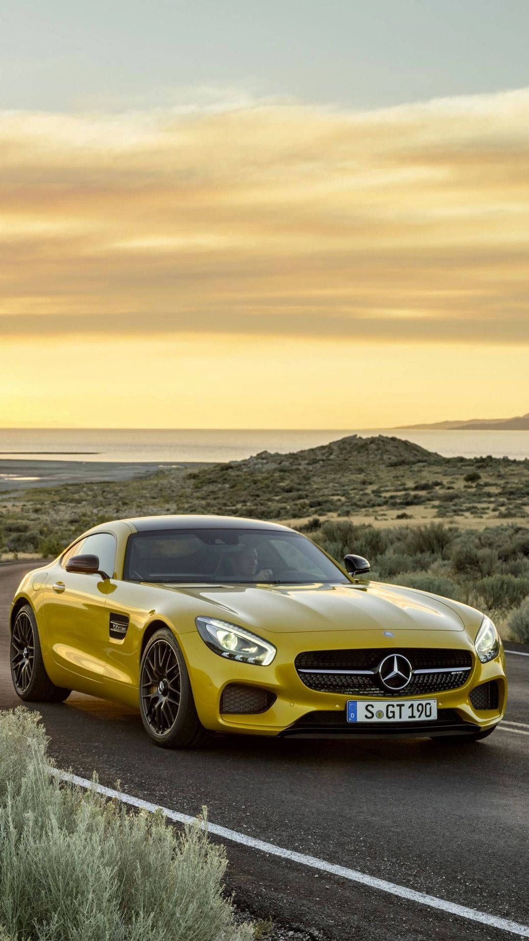 Mercedes-amg Desert Road Iphone